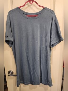 Alphalete Men's Dusty Blue Crewneck Short Sleeve Tee